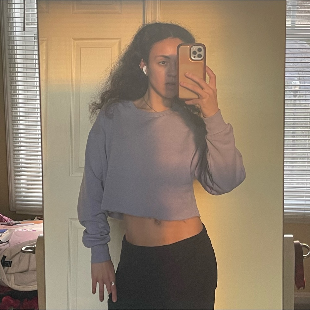 Cut off sweat shirt